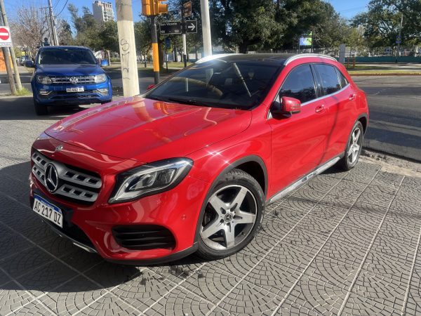 MERCEDES GLA 250  AMG 2018