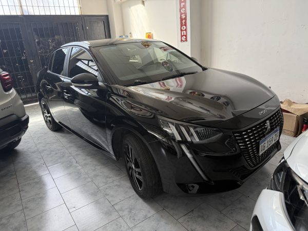 PEUGEOT 208 STYLE 2023 AUTOMATICO