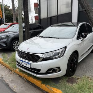 DS4 MODELO 2018 UNICO DUEÑO IMPECABLE